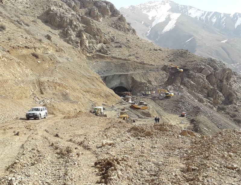 اجرای عملیات قطعه B منطقه دو آزادراه تهران - شمال به طول حدود 5.130 کیلومتر
