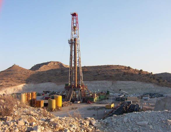 Construction of drilling basins and access roads to the Tabnak Gas Field (EC4)