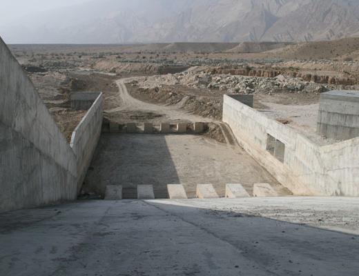 احداث سد مخزنی چلوگهره و 9 کیلومتر راه دسترسی به سد